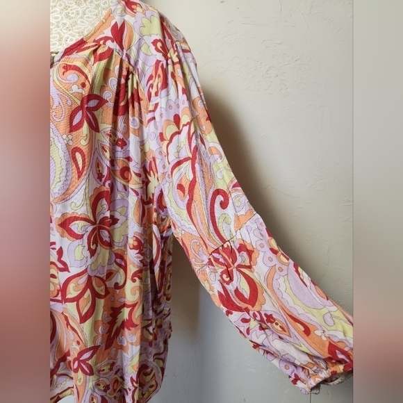 I.N Studio Multi Color BOHO Tassel Tie Neck Line Pull Over Top Size 2X Petite - Picture 6 of 9